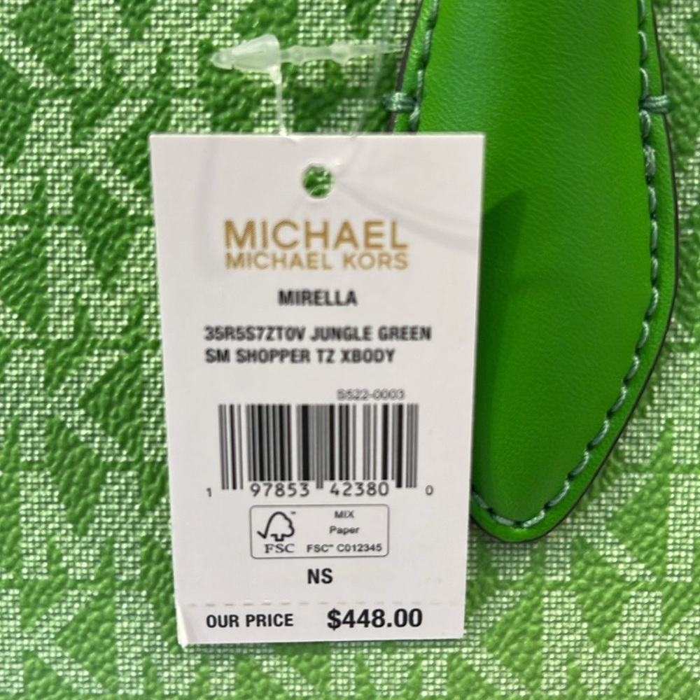 Michael Kors Mirella Small Ombré Signature Logo Crossbody Bag
COLOR JUNGLE - Picture 11 of 16